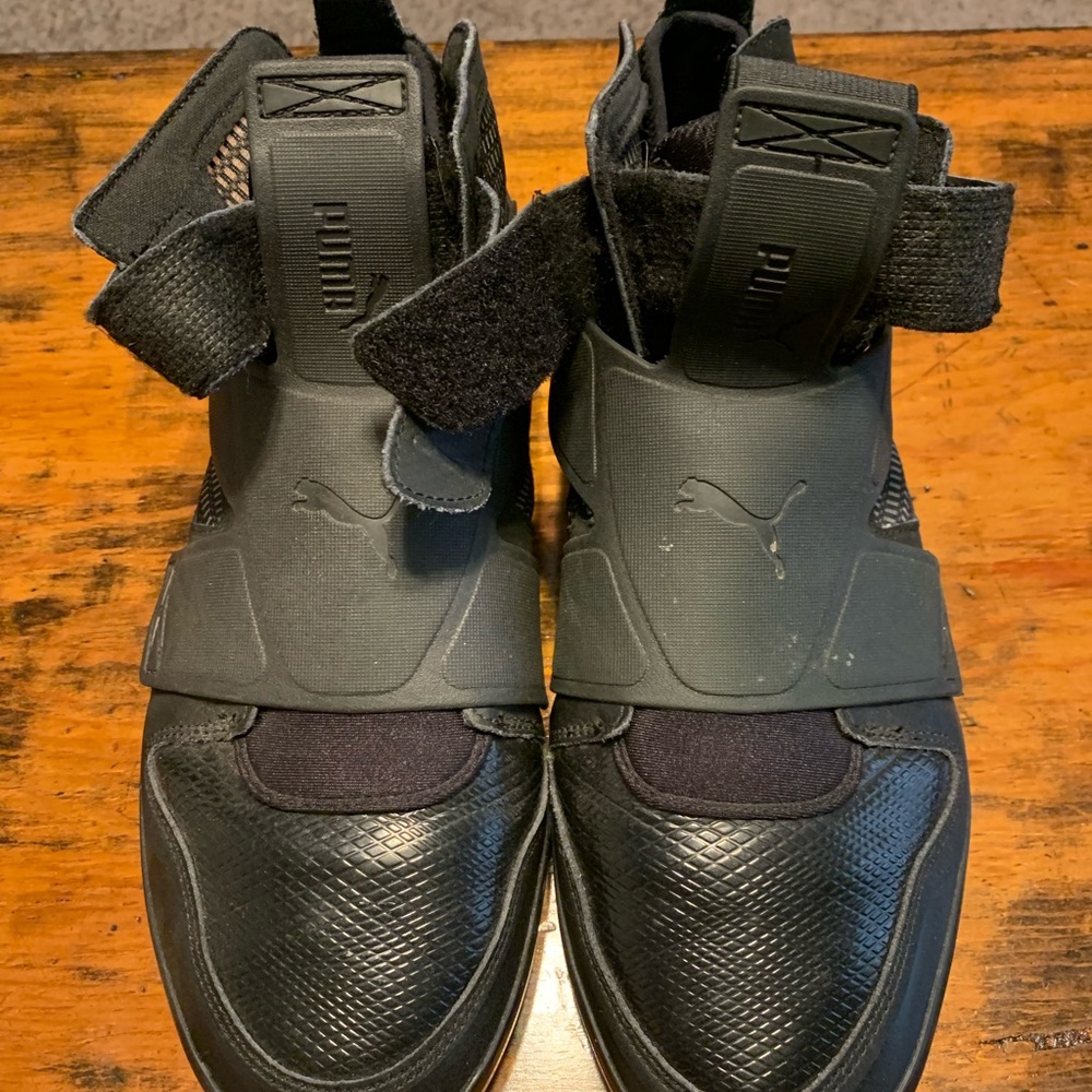 Black Hightop Pumas